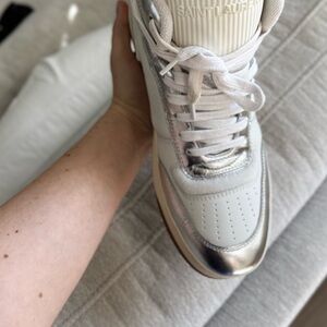 Saint Laurent Women’s Silver Metallic and White Leather Low-Top Sneakers